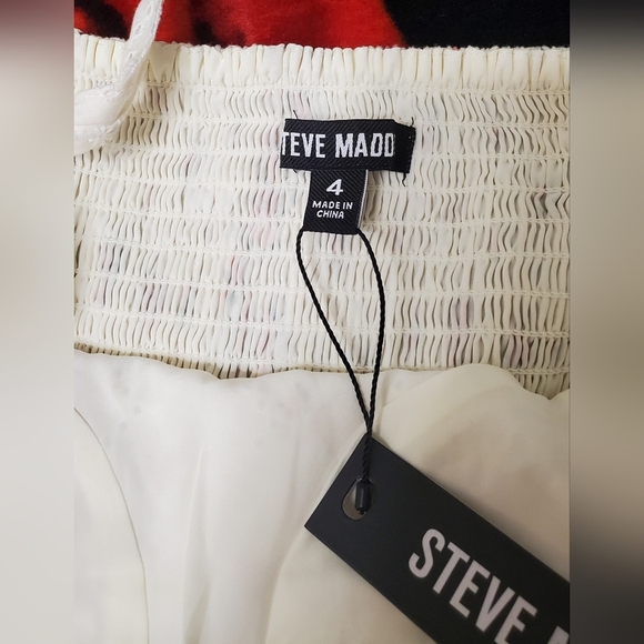 Steve Madden Floral Midi Dress in Yellow and White - Picture 7 of 7